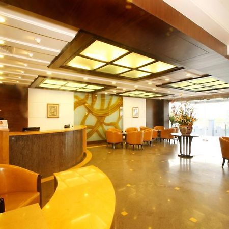 Отель Ambience Executive Pimpri-Chinchwad Интерьер фото