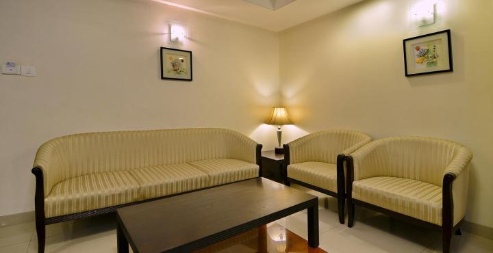 Отель Ambience Executive Pimpri-Chinchwad Экстерьер фото