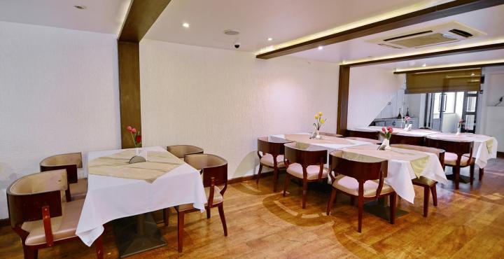 Отель Ambience Executive Pimpri-Chinchwad Экстерьер фото