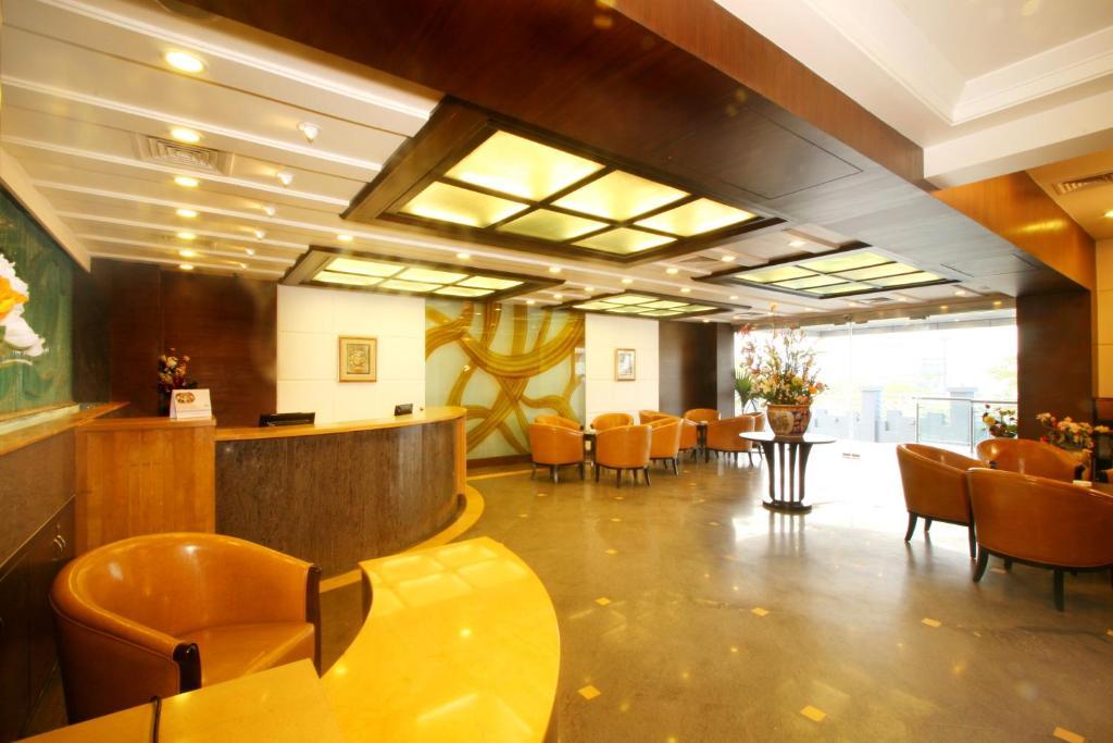 Отель Ambience Executive Pimpri-Chinchwad Интерьер фото