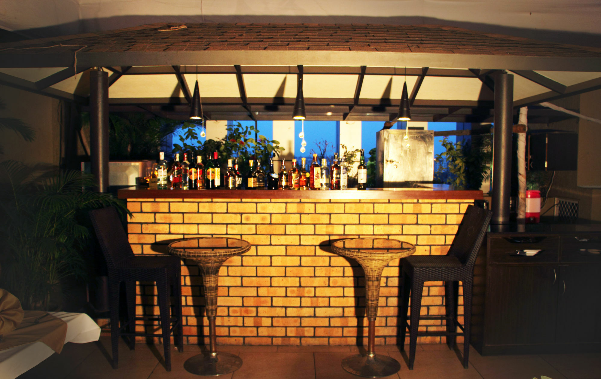 Отель Ambience Executive Pimpri-Chinchwad Экстерьер фото